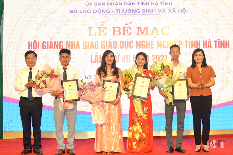 Thầy giáo dạy nghề ở Hà Tĩnh được Bộ LĐ,TB&XH tôn vinh 