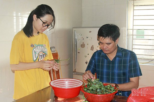 Nữ công nhân Hà Tĩnh lao động giỏi, xây dựng gia đình hạnh phúc