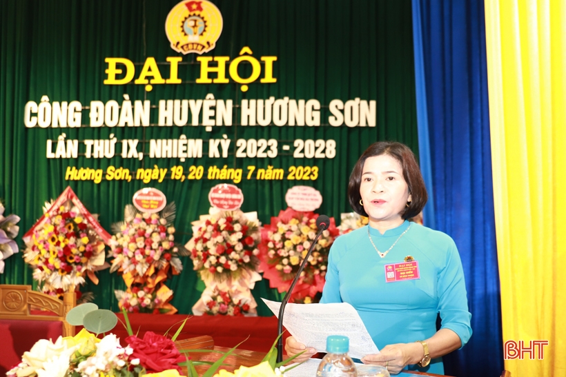 Bà Cù Bích Thuận tái đắc cử Chủ tịch LĐLĐ Hương Sơn