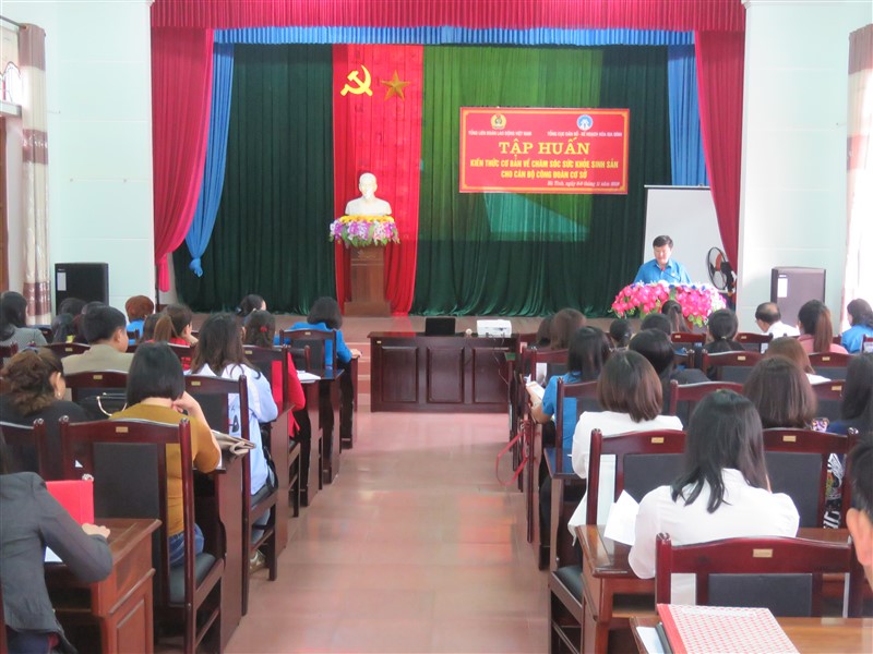 Tổng LĐLĐ Việt Nam phối hợp tổ chức tập huấn chế độ chính sách lao động nữ