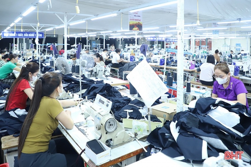 Doanh nghiệp Hà Tĩnh vượt thách thức, tăng tốc về đích