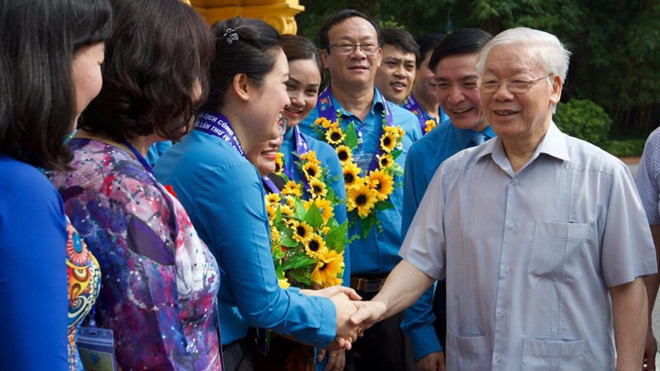 Tổng Bí thư, Chủ tịch nước gặp mặt các chủ tịch công đoàn tiêu biểu