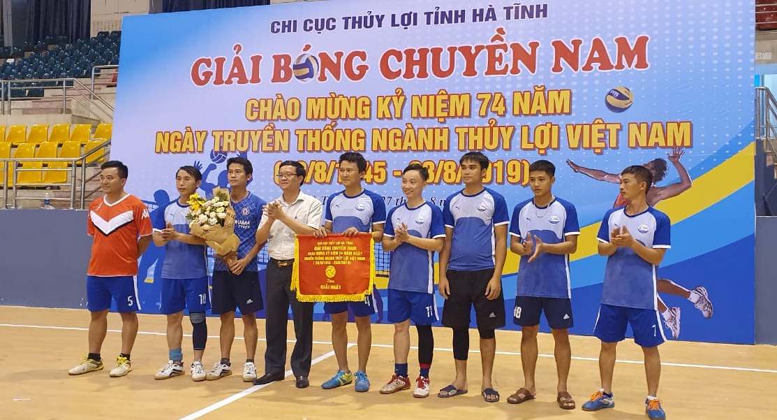 Khối thủy lợi Ngành NN&PTNT tổ chức Giải bóng chuyền nam kỷ niệm 74 năm thành lập ngành thủy lợi