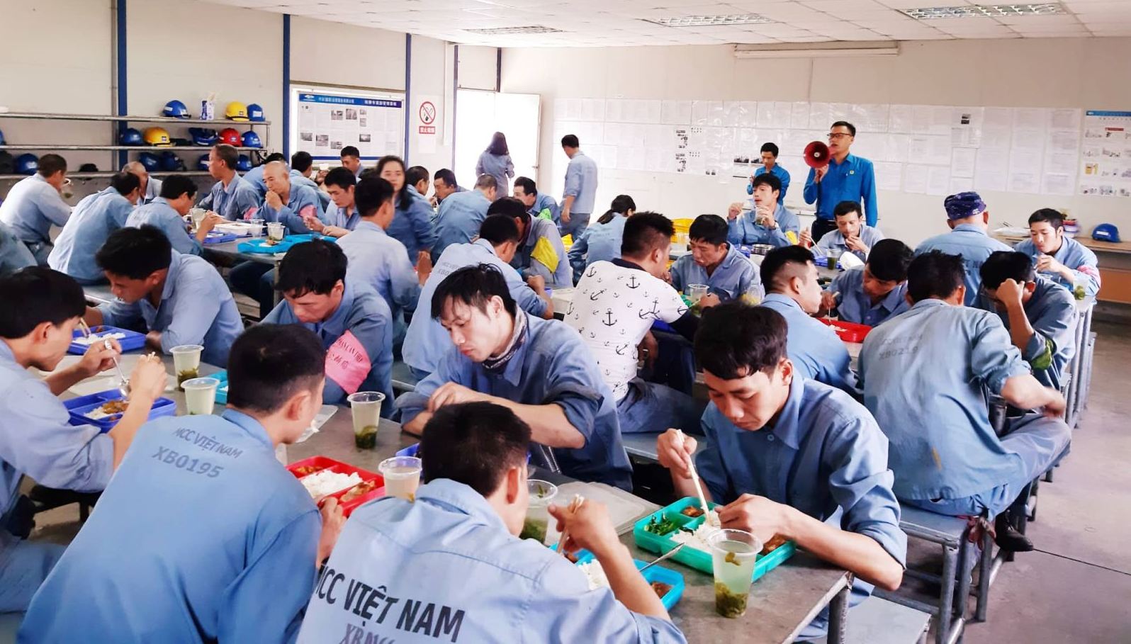 CĐ các Khu kinh tế: Tuyên truyền, phổ biến pháp luật cho công nhân ở doanh nghiệp chưa có tổ chức công đoàn