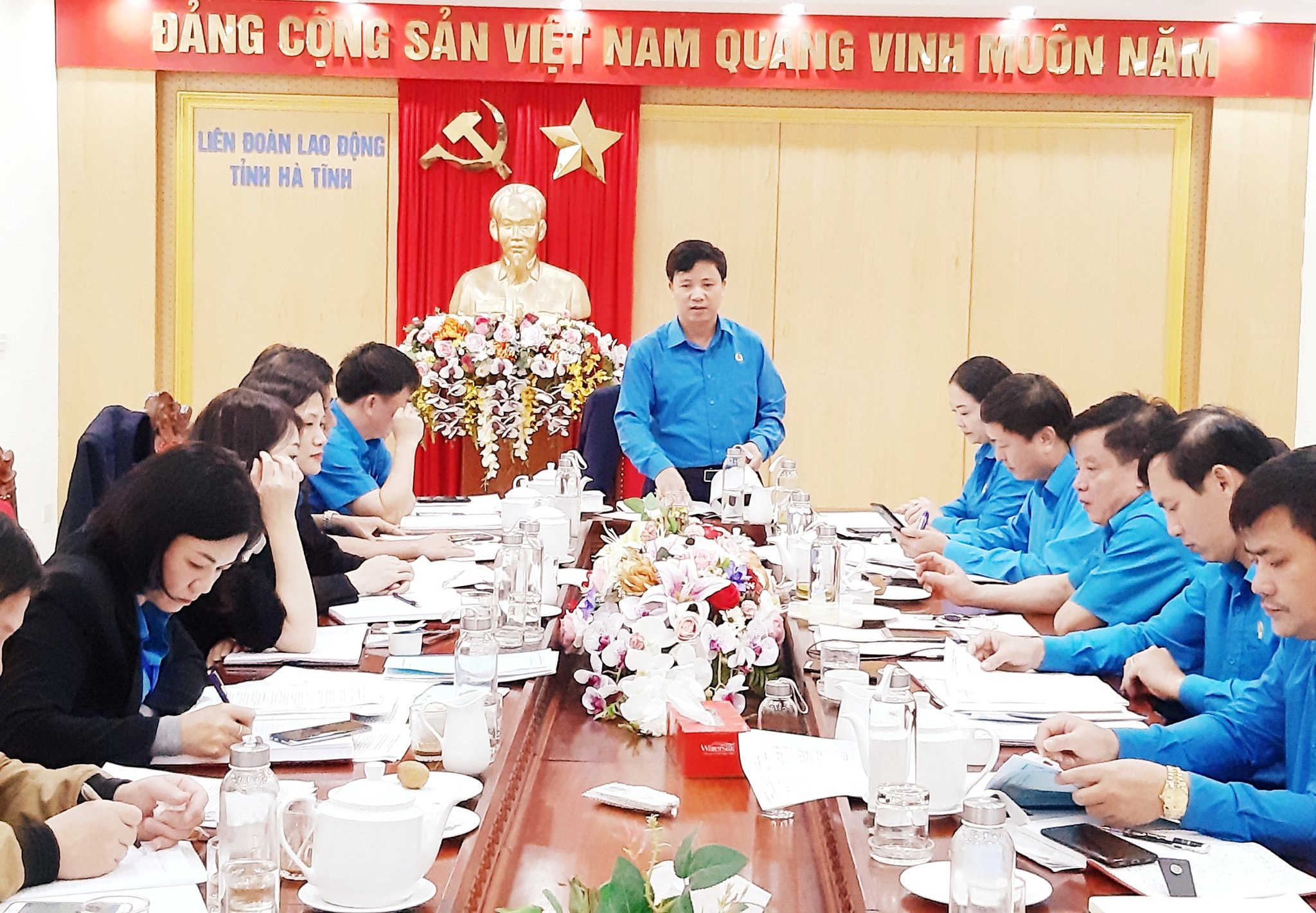 Ban Thường vụ Liên đoàn Lao động tỉnh họp thường kỳ tháng 12 năm 2019