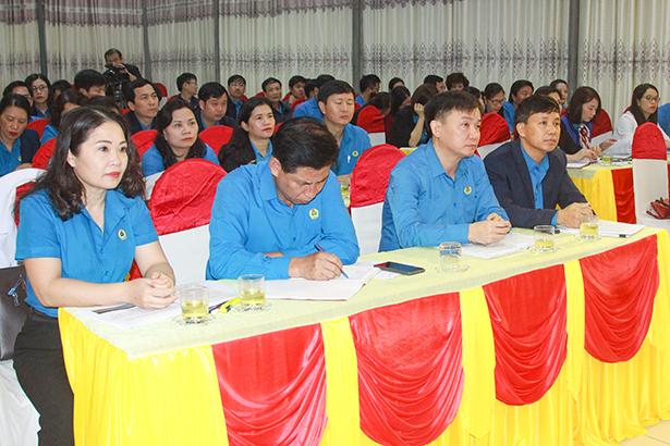 Cán bộ chuyên trách công đoàn Hà Tĩnh nỗ lực đáp ứng yêu cầu tình hình mới