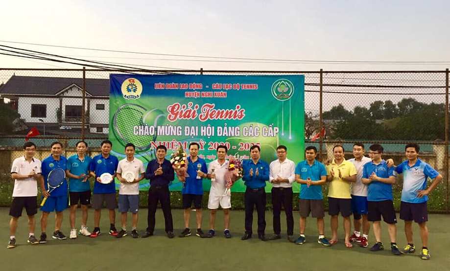 Nghi Xuân: Tổ chức giải Tennis chào mừng Đại hội Đảng các cấp	