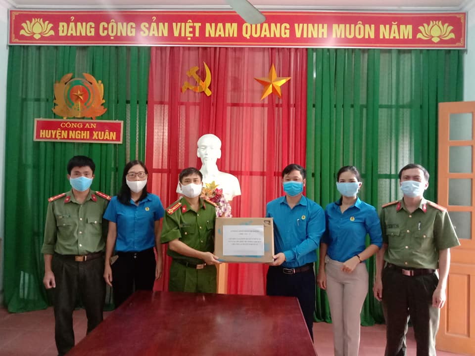 Nghi Xuân: Công đoàn các cấp chung tay chống dịch Covid-19