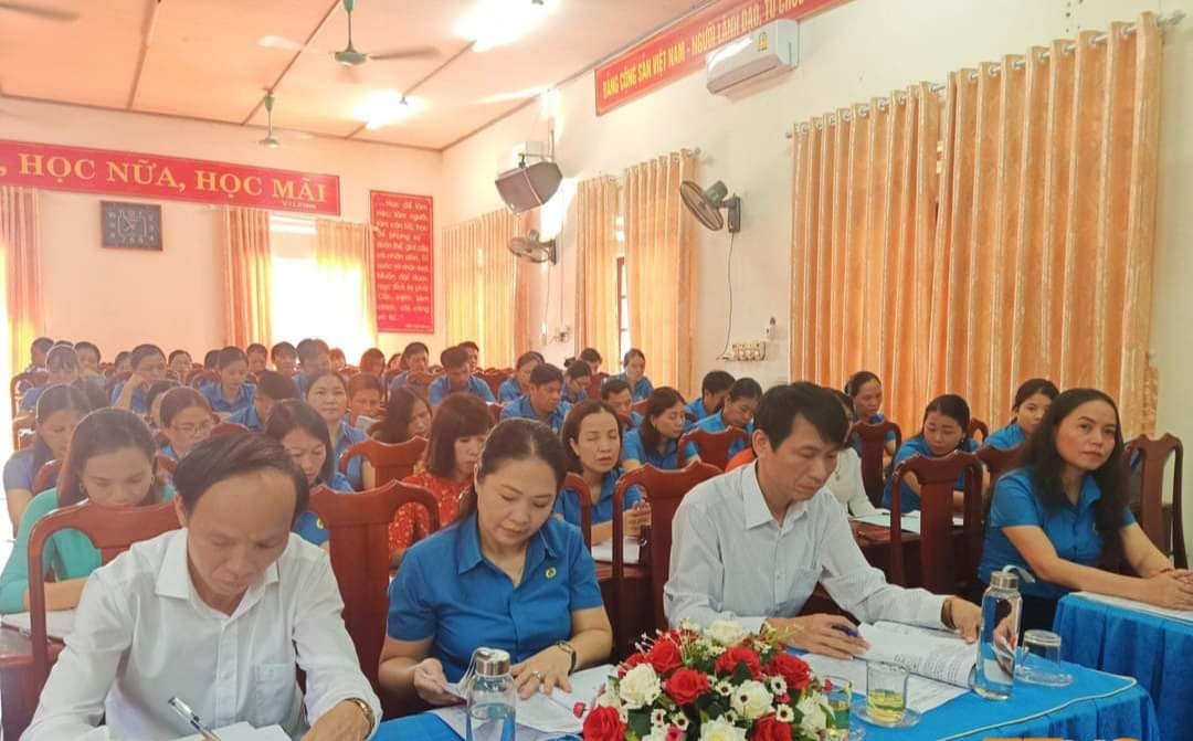 Hương Sơn: Tổng kết hoạt động công đoàn khối trường học năm học 2019 - 2020 