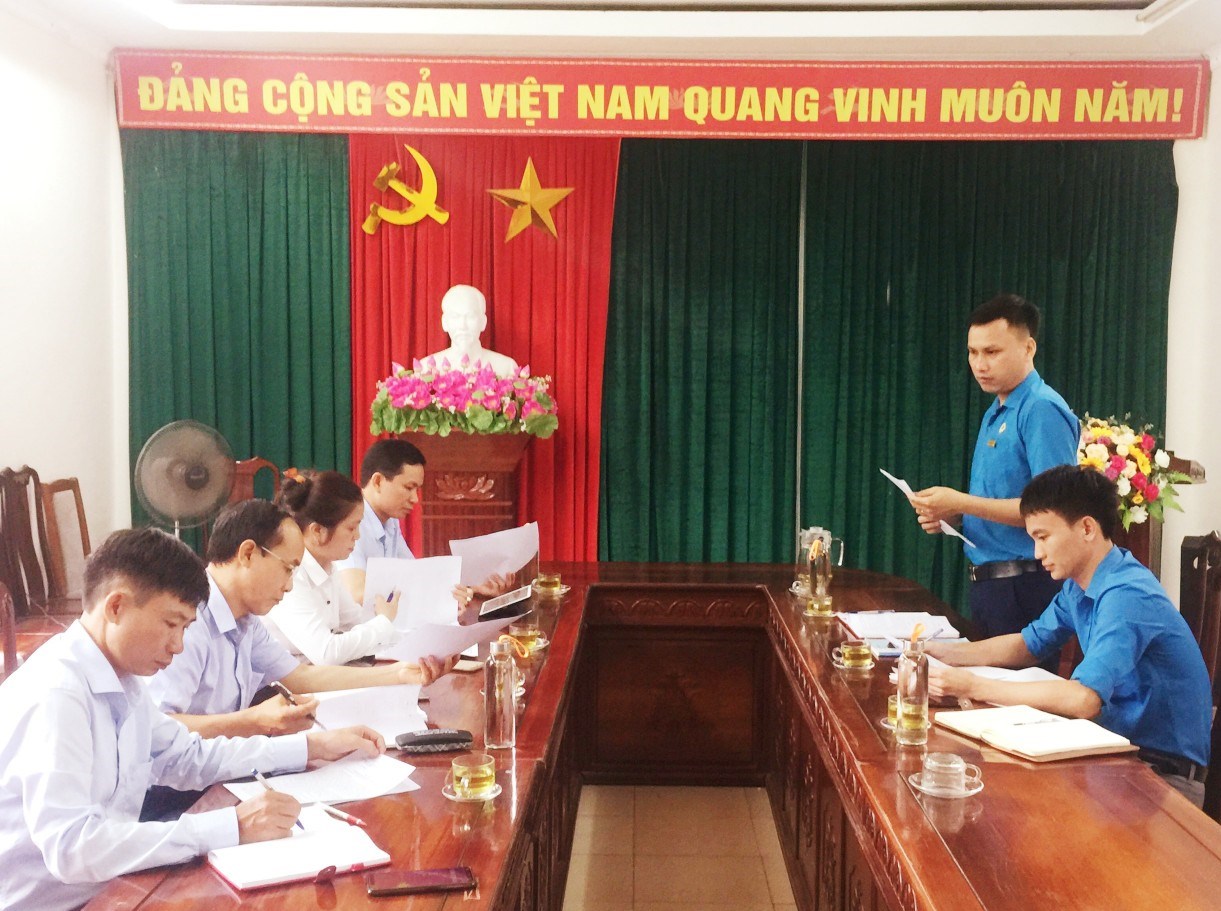 CĐ các Khu kinh tế tỉnh: Tiếp và làm việc với Đoàn công tác Đảng ủy Khối các cơ quan và doanh nghiệp tỉnh