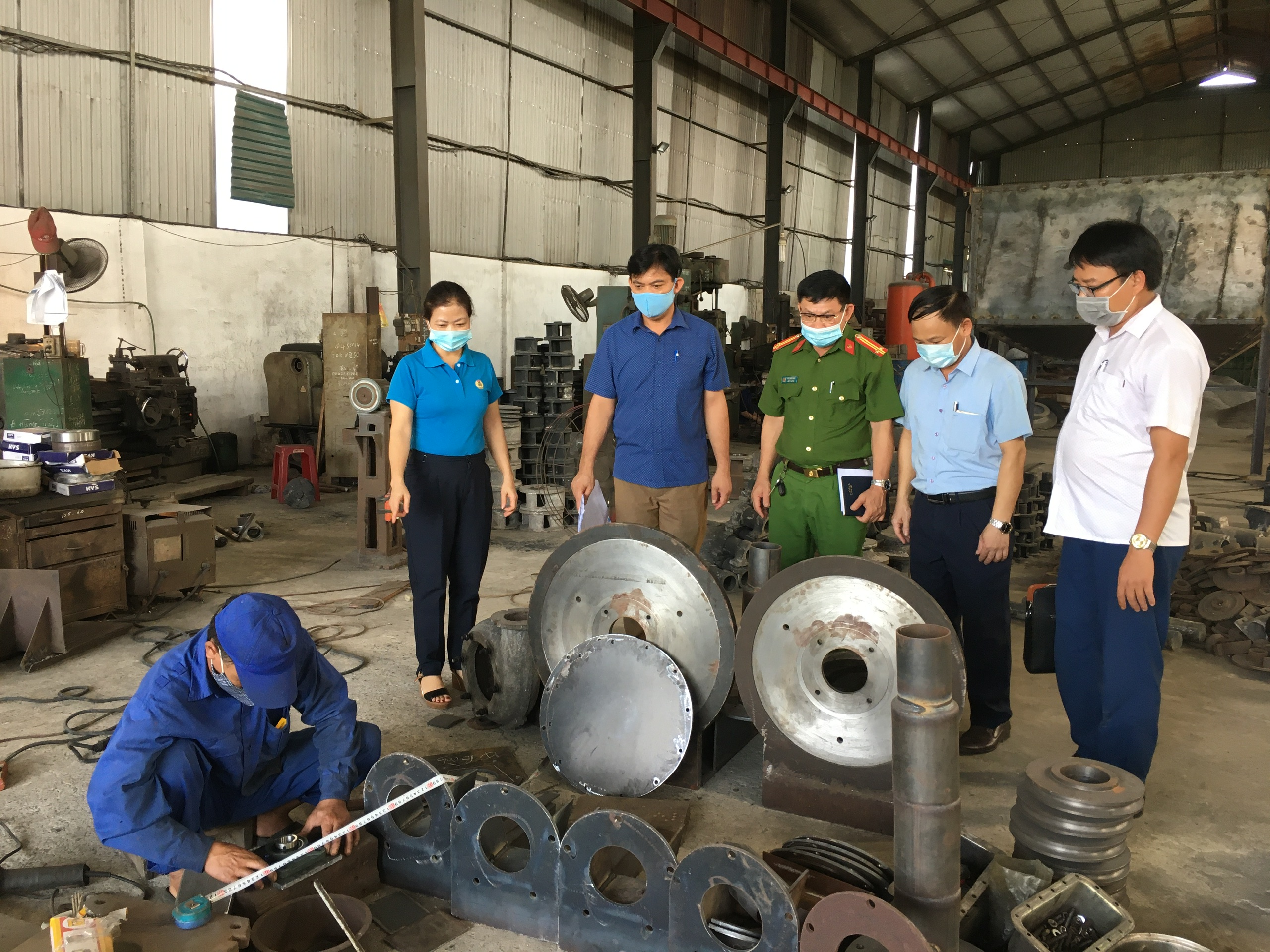 Hồng Lĩnh: Kiểm tra việc chấp hành pháp luật lao động, công đoàn tại các doanh nghiệp