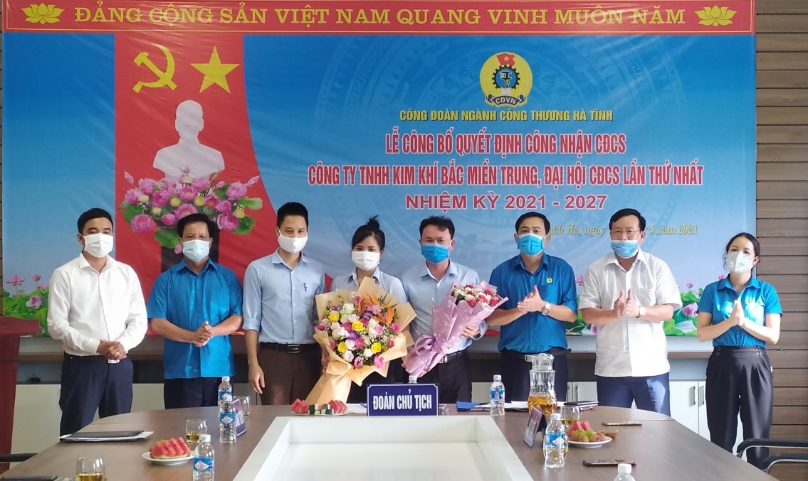 CĐN Công thương: Công bố quyết định công nhận và Đại hội CĐCS Công ty Kim khí Bắc Miền Trung