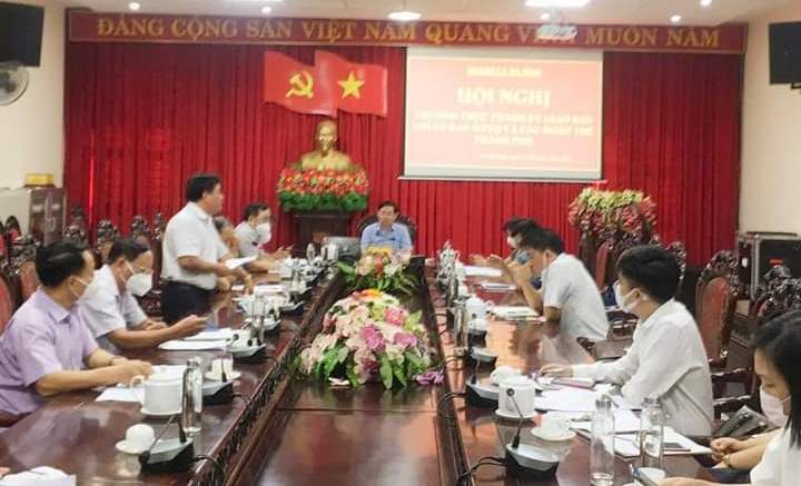 Thường trực Thành ủy Hà Tĩnh giao ban với Mặt trận Tổ quốc và các đoàn thể