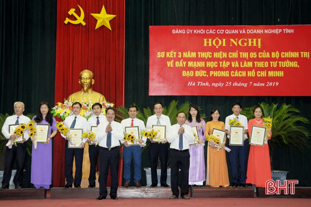 Hà Tĩnh: Bảy nhiệm vụ trọng tâm thực hiện việc học tập và làm theo tư tưởng, đạo đức, phong cách Hồ Chí Minh năm 2021