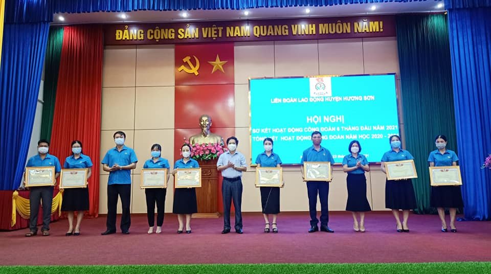 Hương Sơn: Sơ kết hoạt động công đoàn 6 tháng đầu năm 2021