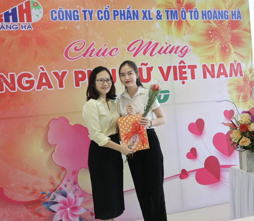 Công đoàn Công ty CP XL&TM Ô tô Hoàng Hà tổ chức cuộc thi “Hoàng Hà - ngôi nhà thứ 2” nhân ngày Phụ nữ Việt Nam 20/10