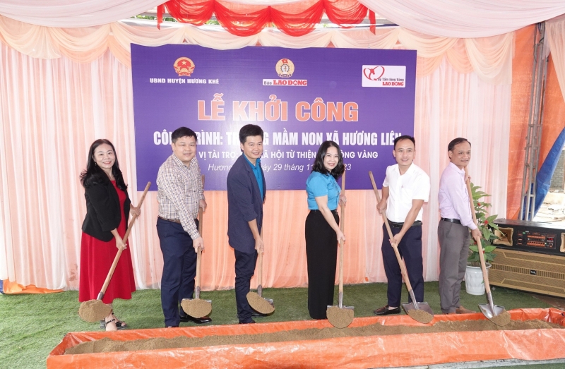 Khởi công xây nhà học 2 tầng tại Trường Mầm non xã Hương Liên