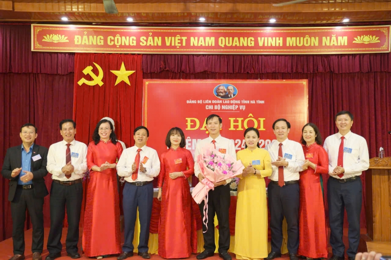 Đảng bộ LĐLĐ tỉnh chỉ đạo Đại hội điểm Chi bộ Nghiệp vụ nhiệm kỳ 2024-2027