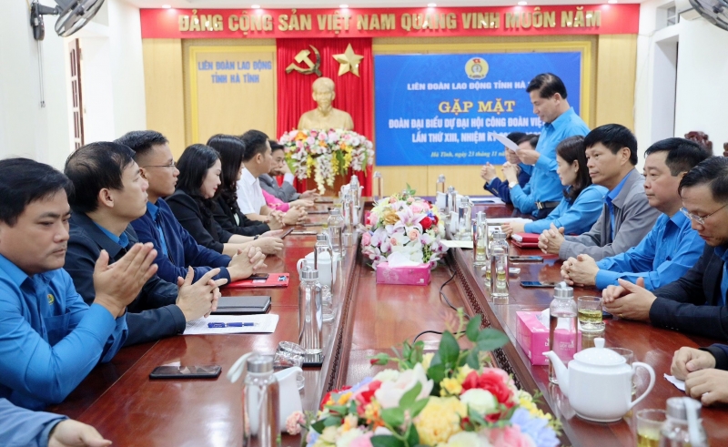 Lãnh đạo tỉnh gặp mặt Đoàn đại biểu đi dự Đại hội XIII Công đoàn Việt Nam