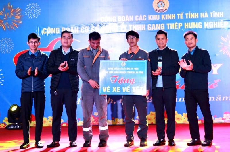 Chương trình “Tết Sum vầy - Xuân chia sẻ” Công ty TNHH Gang thép Hưng nghiệp Formosa Hà Tĩnh 