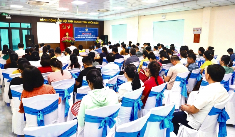 LĐLĐ tỉnh tổ chức hội nghị tuyên truyền, phổ biến Luật Công đoàn, Luật BHXH năm 2024 cho người lao động
