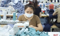 Người lao động Hà Tĩnh nghĩ gì khi tăng lương tối thiểu vùng?