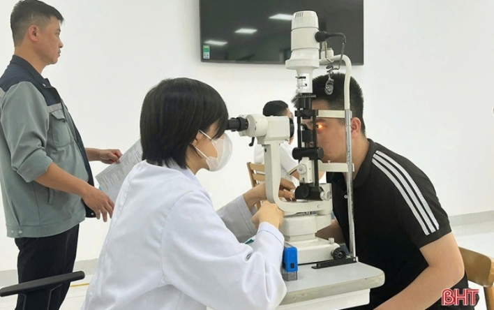Các cấp công đoàn chăm lo cho sức khỏe người lao động