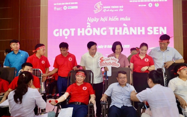 Gần 700 tình nguyện viên là cán bộ, đoàn viên, CNVCLĐ...