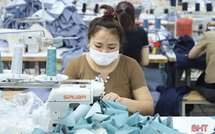 Người lao động Hà Tĩnh nghĩ gì khi tăng lương tối thiểu...