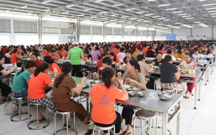 Hơn 1.400 công nhân lao động Công ty TNHH may mặc xuất...