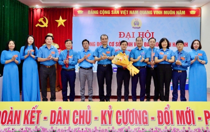 Phát huy vai trò tổ chức đại diện, Công đoàn Bệnh viện Đa...