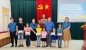 Hương Khê: Trao quà cho con đoàn viên khó khăn nhân dịp “Tháng hành động vì trẻ em”